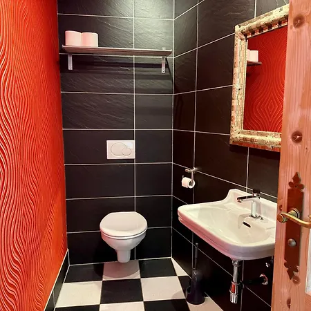 Charmantes Haus Um 1900 Ganz Fuer Sie Allein بيت للعطل